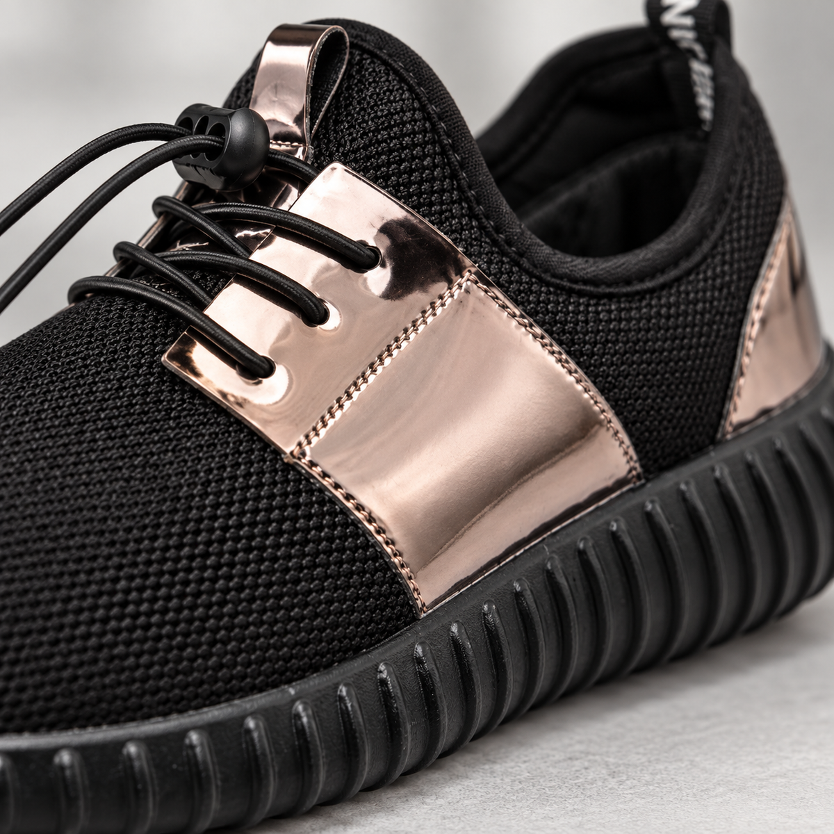 Flexform 2.0 - close-up material and sole detail | OrthoKicks